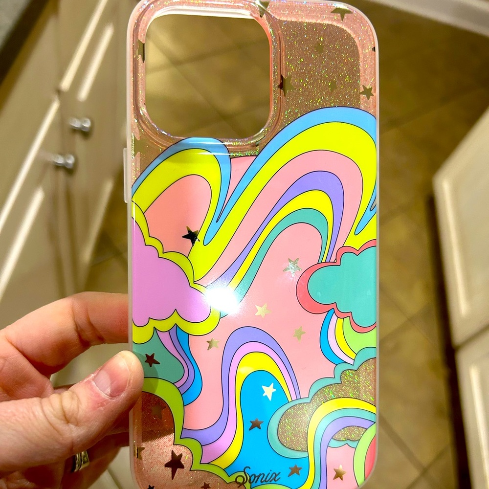 Sonix iPhone 14 pro max mag safe case.